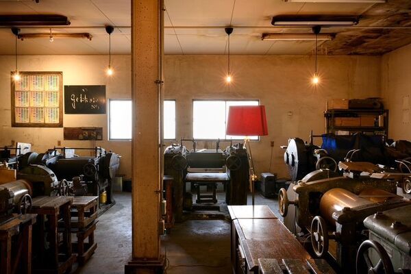 創業109年の画材店・月光荘が絵の具工場「月光荘ファルベ」を製造エリアまで拡張し体験交流拠点として3/6リニューアル