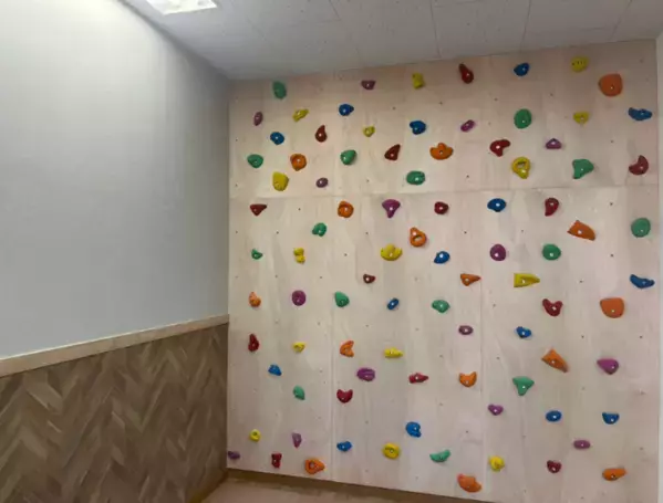 福祉施設と大学のタッグで、新たなインクルーシブ拠点が始動！　大学と連携し、保育・療育、研究・人材育成の充実