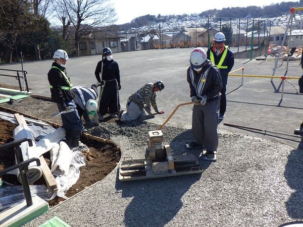 CPコンクリートコンソーシアムと日野市が連携協定を締結し、「西平山あそびば」と豊田駅前にCPコンクリートを施工