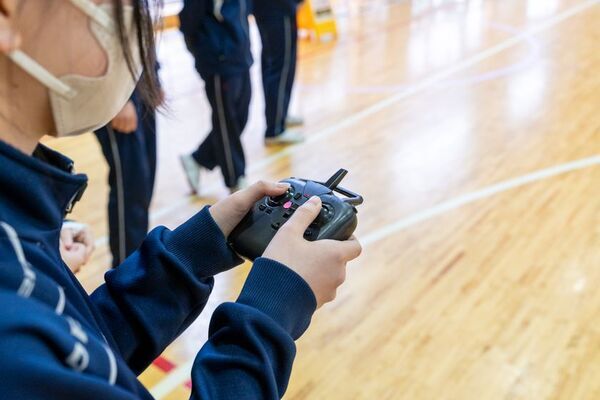 【体験学習レポート】株式会社ASOLAB.が2月25日、長野県松本市の才教学園でドローン安全体験学習を実施