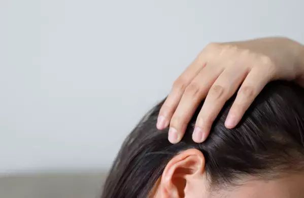 和漢の力を日常にする新しい頭皮セルフケア習慣　＆wakanスカルプエッセンス　CLEAR(夏季限定)　2026年も3月10日に発売開始