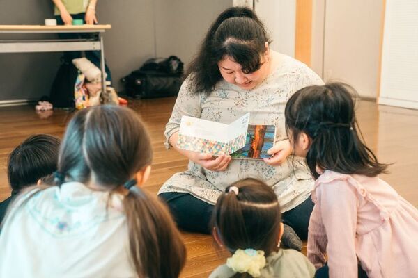 【実施園募集】プロのアーティストと育む非認知能力　2026年度「表現教育プログラム」訪問先の公募を開始します