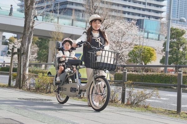【自転車「青切符」施行】保護者の97％が制度を理解せず　江東区・警察・メーカー連携で送迎世代向け交通安全イベント開催