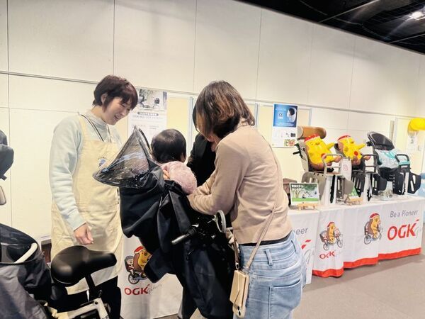 【自転車「青切符」施行】保護者の97％が制度を理解せず　江東区・警察・メーカー連携で送迎世代向け交通安全イベント開催