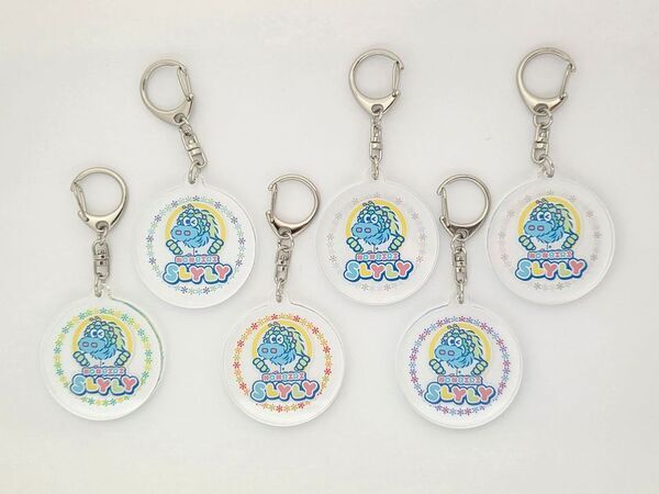 ガチャCAN自販機限定「カープ コラボアクリルキーホルダー」を3月18日より販売開始