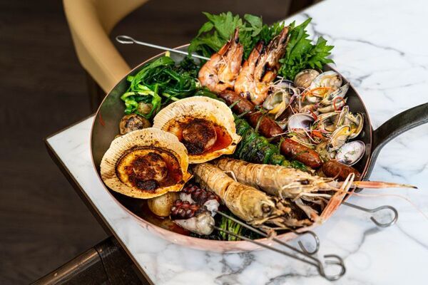 ザ・シンガポール・エディション　春の訪れを祝うイースターに、1日限定のファミリーフレンドリーな美食体験と期間限定販売オリジナルチョコレートスイーツが登場