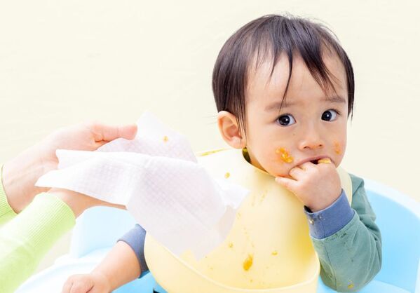 ～1枚で食事汚れまるごとオフ。「拭き直しストレス」を軽減～ベビー＆キッズブランド「Lec.Be(レックビー)」より『タオル級厚手大判手口ふき』新発売！