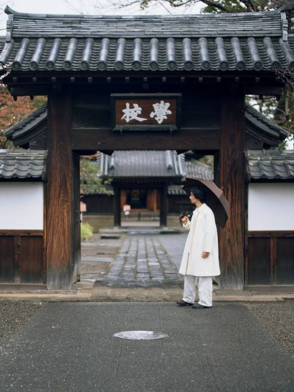 TOYOTAの電気自動車「bZ4X」とともに過ごす日常を描く「365 SCENES」　第2弾は俳優・映画監督 斎藤工さんのゆかりの地である栃木県足利市での“過去と未来”をつなぐドライブへ　ウェブメディア「Pen Online」にて3月23日(月)より公開