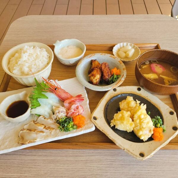 ＼道の駅ほうじょう　春のグルメ＆いちごパーティー！／【3/20(金)～】いちご収穫祭！購入したいちごは練乳かけ放題！さくらの商品に、食堂のふぐ料理に抹茶あんパン！道の駅で春堪能！