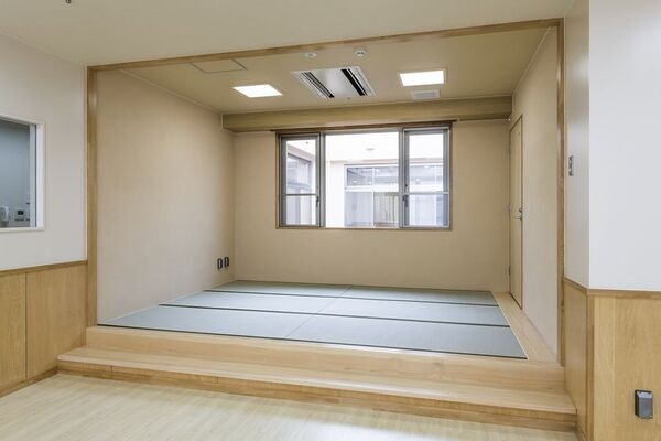 『木の塗り壁 Mokkun(R)』が解き明かす「木の香り」の可能性　最新研究で判明した作業効率、ストレス抑制と快眠をサポートする“森林浴”の科学的根拠を公開