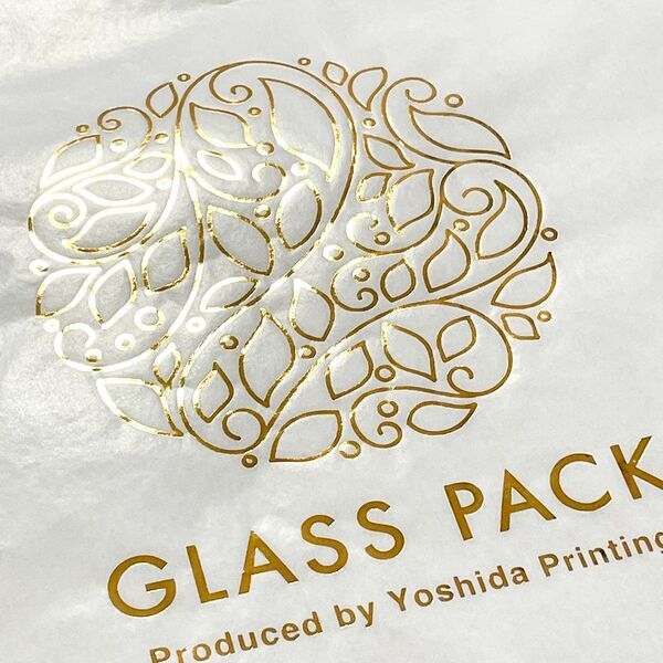 従来比3倍の超大型サイズ！アパレル業界の脱プラを強力サポートする半透明紙包材【グラスパックXL】新発売