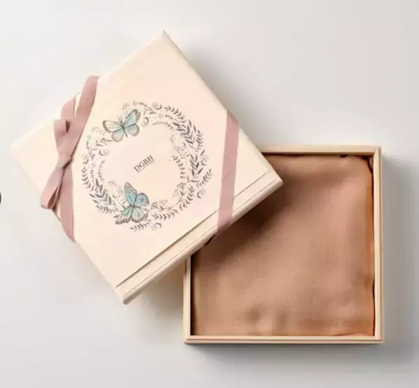 ニセコの森が、ショールになる。SHOKAY × DGBH　『森染めショール』母の日キャンペーンを5月5日まで開催