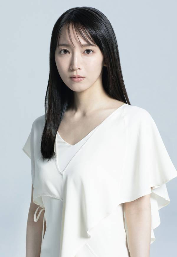 吉岡里帆、後輩思いなシゴデキセンパイに！キメ顔・スーツ姿でアドバイス！新TVCM公開。“おやつ”ではなく“必需品”　新習慣「ワークチョコレートバランス」を提案。メイキング＆インタビュー動画も！この春挑戦したい事「梅干しづくり」 リフレッシュ方法も