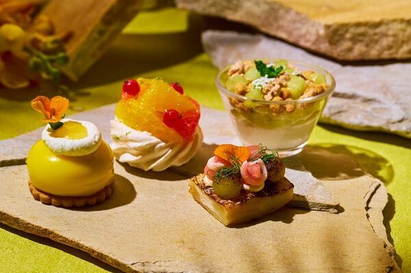 「リーベルホテル大阪」Cafe & Bar LIBERで過ごす初夏のひととき　柑橘とメロンが彩る爽やかなスイーツを愉しむ　「Citrus & Melon Fair」を開催！