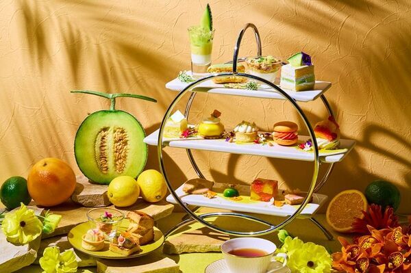 「リーベルホテル大阪」Cafe & Bar LIBERで過ごす初夏のひととき　柑橘とメロンが彩る爽やかなスイーツを愉しむ　「Citrus & Melon Fair」を開催！