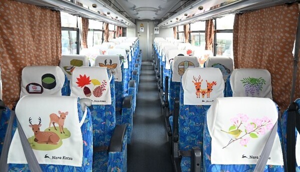 インバウンドのお客様に人気の若草山山頂への直行バスWakakusa Hilltop Bus　４月１日より毎日運行開始