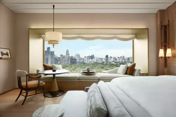 デュシタニ・バンコク、ルンピニー公園に面し風水の吉方位のエネルギーと調和するロケーションで迎えるタイの新年・ソンクラーン限定宿泊プラン「ソンクラーン・エスケープ・イン・バンコク」を提供