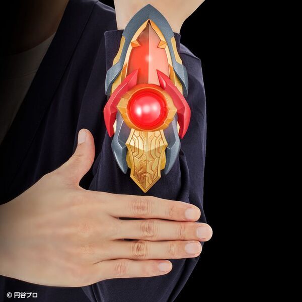 『ウルトラマンメビウス』20周年記念！「メビウスブレス」がインフィニティカラーで登場！