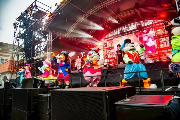 志摩スペイン村×ヤバイTシャツ屋さん コラボイベントヤバイ志摩スペイン村屋さん～あつまれ！パエリャピーポー2026～5月7日（木）～6月28日（日）開催！