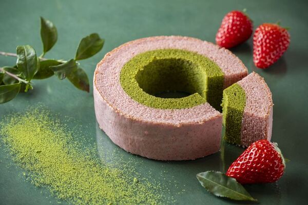 ＜いちご専門店の道の駅 いちごBonBonBERRY＞累計7万個突破の「いちごのバウムクーヘン」に“静岡抹茶”の味わいが新登場！新作スイーツ4種登場　「静岡県産いちごと静岡抹茶フェア」も同時開催！