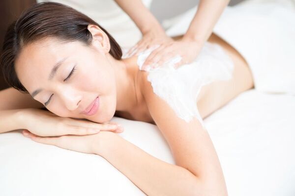 都市にいながら温泉のような心地よさを―和SPAより新トリートメント「温泉全身パック」誕生―