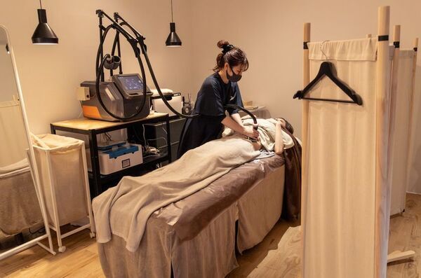 “施術を受けて帰る”だけの美容は、もう終わり　美容×サウナ×自然を一棟に融合した、日本初※の滞在型ヴィラエステサロンが栃木・那須塩原に誕生