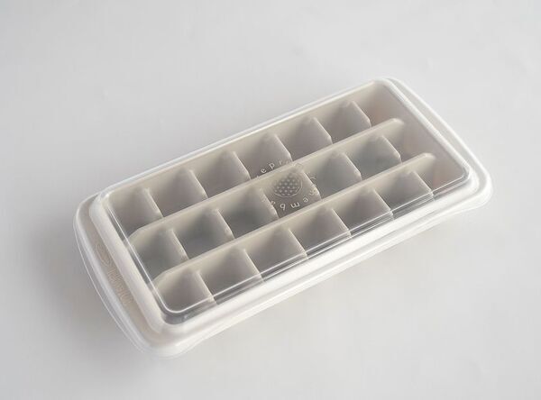 夏場の氷の保存も「エンバランス」で安心！「アイス＆小分けトレー」が新登場