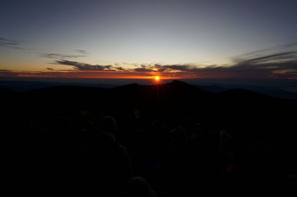 【2026年夏の富士登山】添乗員が“現場のリアル”を語る！「富士登山ツアー2026 オンライン商品説明会」を4月24日に開催