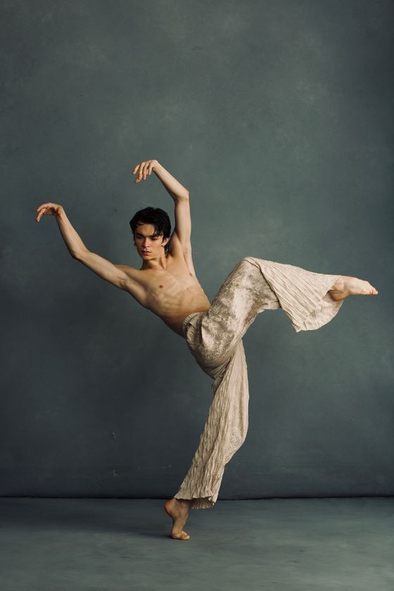 Daiwa House PRESENTS 熊川哲也 K-BALLET TOKYO Spring Tour 2026『パリの炎』ボリショイ・バレエ プリンシパル ドミトリー・スミレフスキー、フィリップ＆ルイ16世の豪華二役にて出演決定！