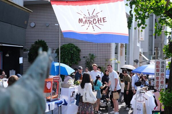 カメラがまだ知らない、東京の48時間　～東京・目黒通りの歩道に48時間限定で約100軒のマーケットが並ぶ「第15回目黒マルシェ」5月2日・3日開催～