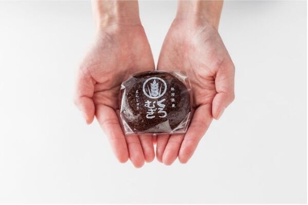 シリーズ初のフレーバーが登場！黒麦まんじゅう本舗より静岡県産お茶を使用した「静岡お茶まんじゅう」が季節限定で4/23より発売