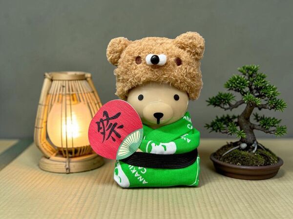 非日常ストーリー体験型カフェ「ANAKUMA CAFE」京都・河原町三条に3号店をオープン　森を追われたクマたちが、京都から世界へ問いを投げかける