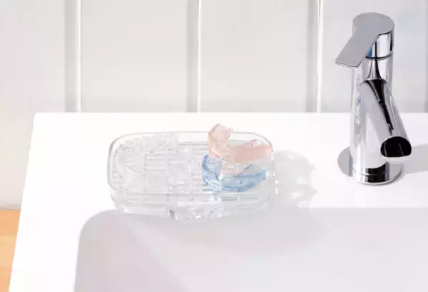 4月18日は「良い歯の日」　オーラルケアの質は“洗面台の整え方”で変わる　ライクイットが清潔で機能的な「浮かせる・まとめる」洗面収納を提案