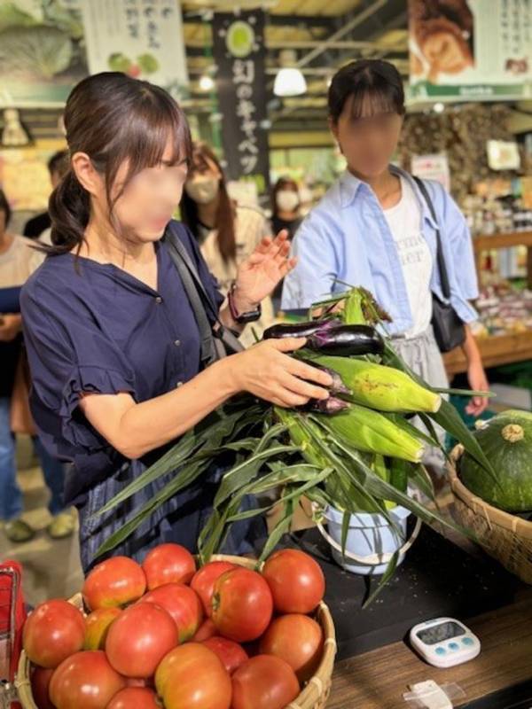 GWは“野菜イベントで群馬を盛り上げる！”「詰める」「積む」「量る」「すくう」群馬県渋川市 上州・村の駅で「G.W.お野菜大放出祭」開催