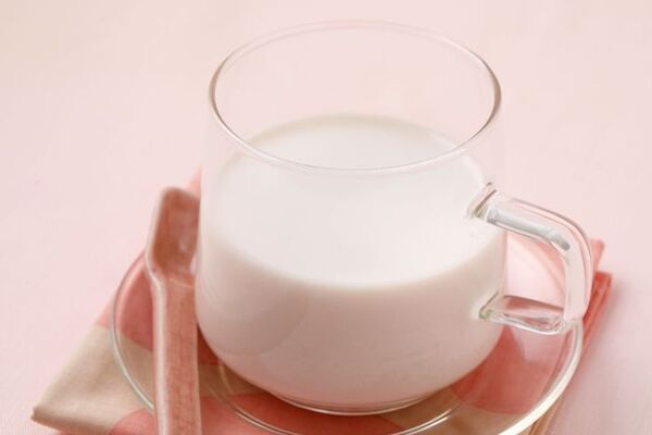 夏本番前がカギ！熱中症対策の新習慣「暑熱順化×こまめな牛乳補給」管理栄養士がロングライフ牛乳の活用法とレシピを解説