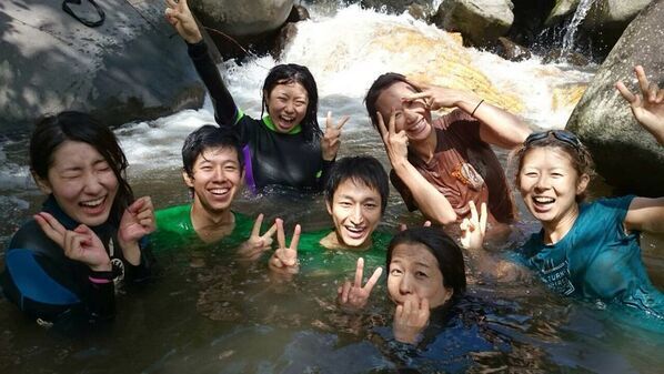 体験型キャンプ場HOLY FUNGUS(ホーリーファンガス)で「泥んこバレーボール」大会を開催