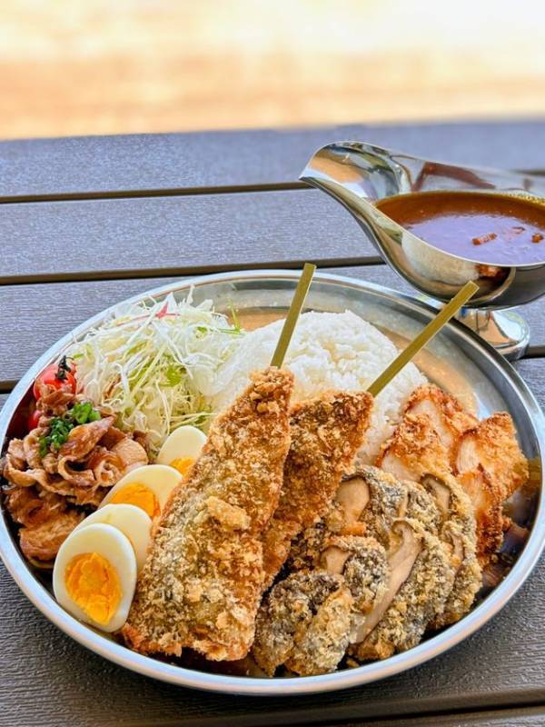 ＼道の駅 伊豆月ケ瀬ゴールデンウィーク限定／伊豆の恵みを豪快に味わう「デカ盛りグルメ」と初夏を彩る「メロンフェア」を4/25から順次開催！