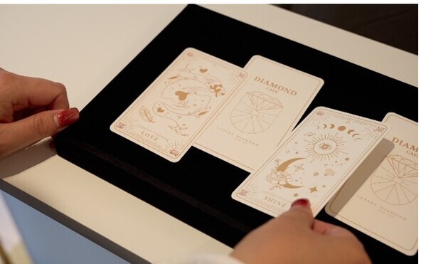 【明日から開催】期間限定POPUPイベント『DIAMOND CAFE』L‘OFFICIEL COFFEEで味わうダイヤモンドの輝きに包まれるひととき