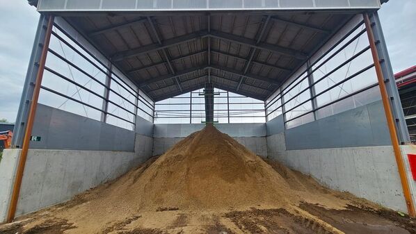 藤井牧場、国内初・乳牛最大級となる家畜排せつ物管理によるJｰクレジット創出に成功