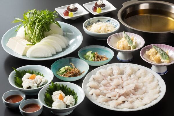 道頓堀川を望む個室で味わう夏の味覚　「鱧・鰻・伊勢海老」特別会席を期間限定開催