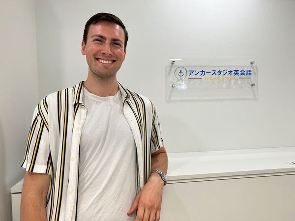 麻布十番発のマンツーマン英会話　「アンカースタジオ英会話」海外大学出身のバイリンガル講師を40名体制へ増員