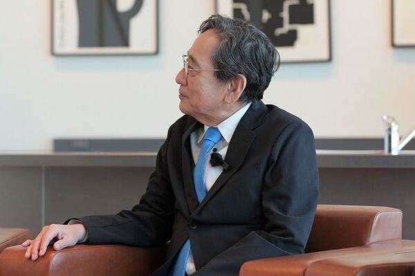 美容・健康分野でも活用される「ケイ素」の可能性をテーマに芸能生活50周年のルー大柴氏ら異色の4人による特別対談を実施