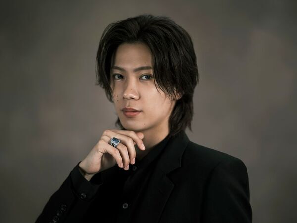 スペシャルコンテンツ「The Layers of Light」公開！　神宮寺勇太、MIKIMOTOのクラフツマンシップに触れる