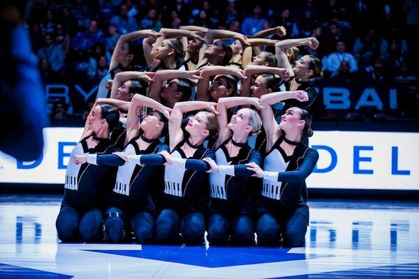 全米大学チャンピオンダンスチーム「BYU クーガレッツ」大阪公演