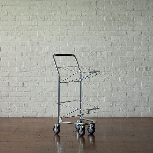 長らく品切れだったP.F.S.ロゴ入りバスケットがセットのアメリカ製ショッピングカートが復活