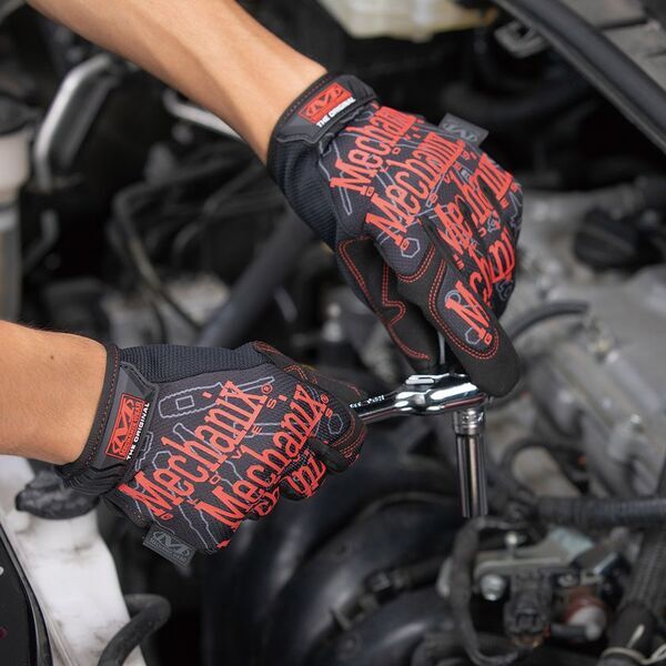 世界的ワークグローブ「Mechanix Wear」と工具メーカーKTCが作業の質を高める限定グローブを発売