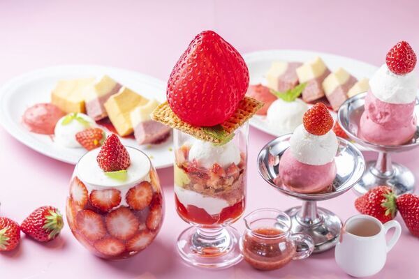 ＜いちご専門店の道の駅 いちごBonBon＞ひと粒全長約7cm！特大いちごあめを割って味わう新感覚パフェをはじめ、カフェのスイーツメニューが6月5日(金)からリニューアル！夏を爽やかに彩るいちご×レモンのバウムクーヘンも同時発売！