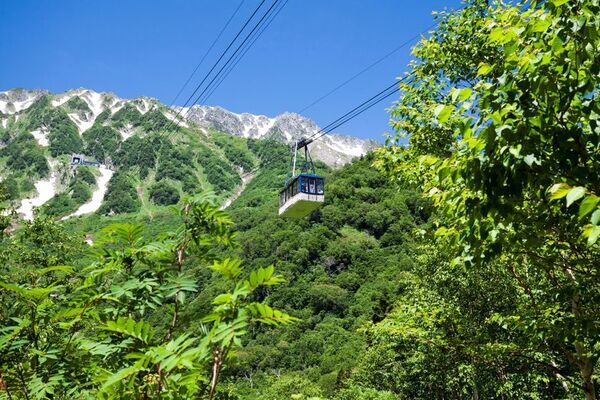 立山黒部アルペンルート、標高3,000m級の本物の雪を首都圏・大阪の主要駅に持ち込む観光キャラバンを6/6より開催