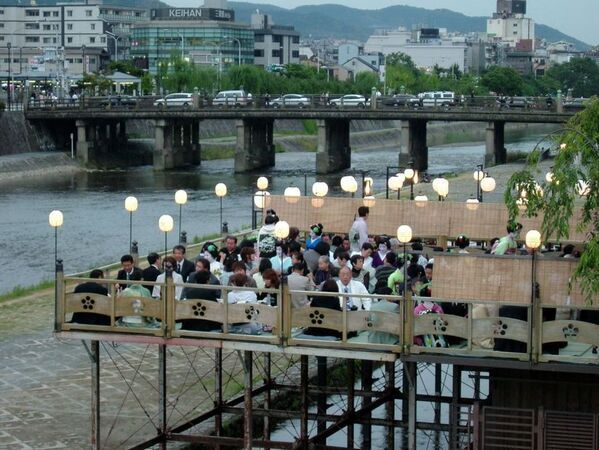 【京都山科 ホテル山楽】太秦映画村やびわ湖のミシガンクルーズ等京都・滋賀エリアの各種体験付き宿泊プランを販売開始