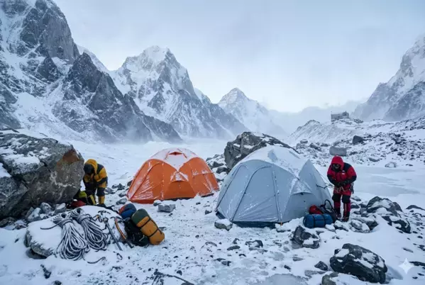 電子機器不要で15℃～-30℃に自動適応する快眠システムが登場　最強生物クマムシの生存戦略を宿すギアを6/12より販売